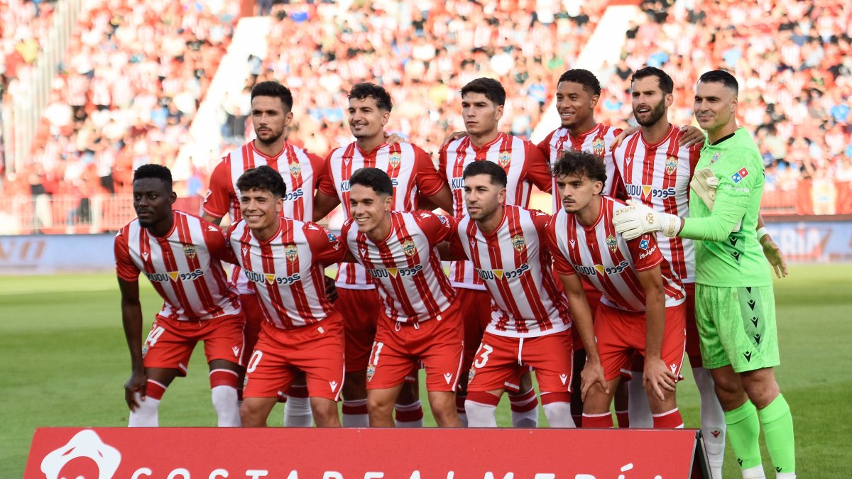 El once del Almería ante el Zaragoza.