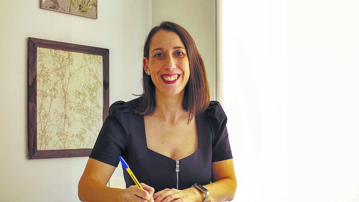 La escritora Sarah Thomas.