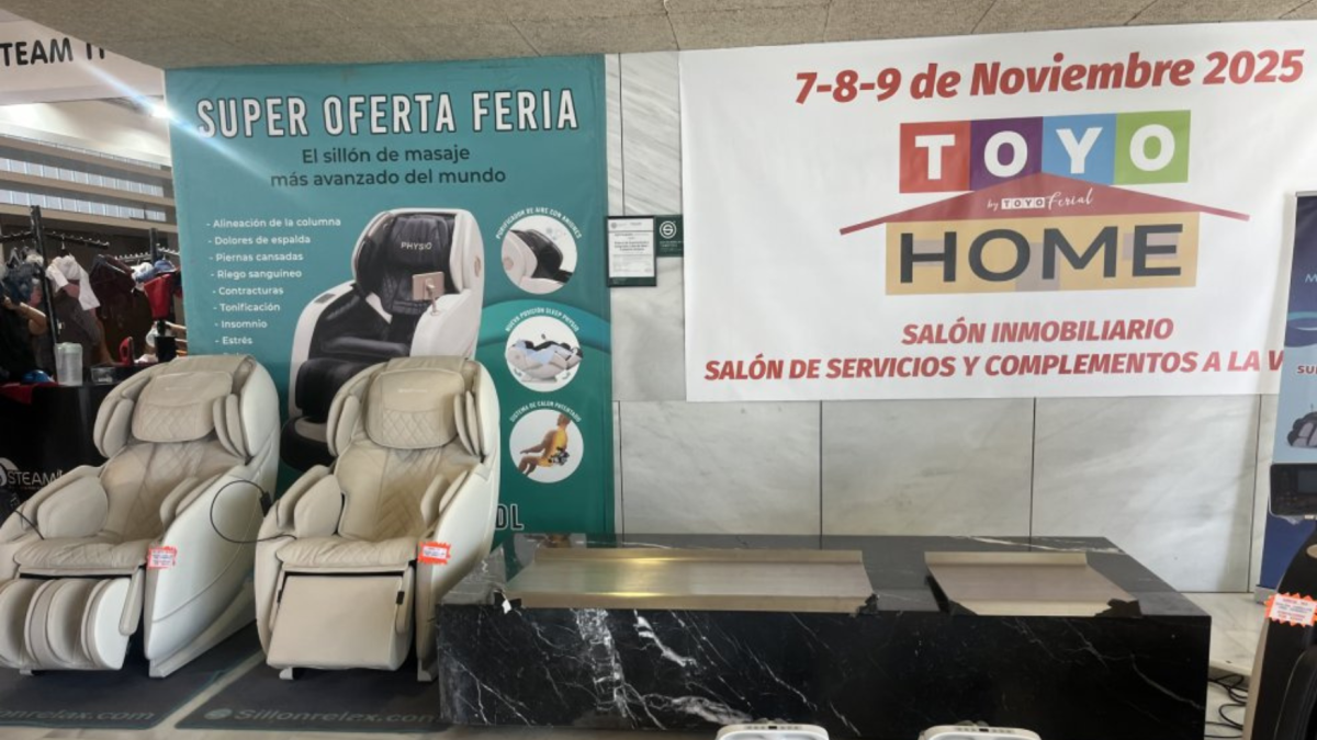 Casas, reformas y coches reunidos en un mismo lugar.