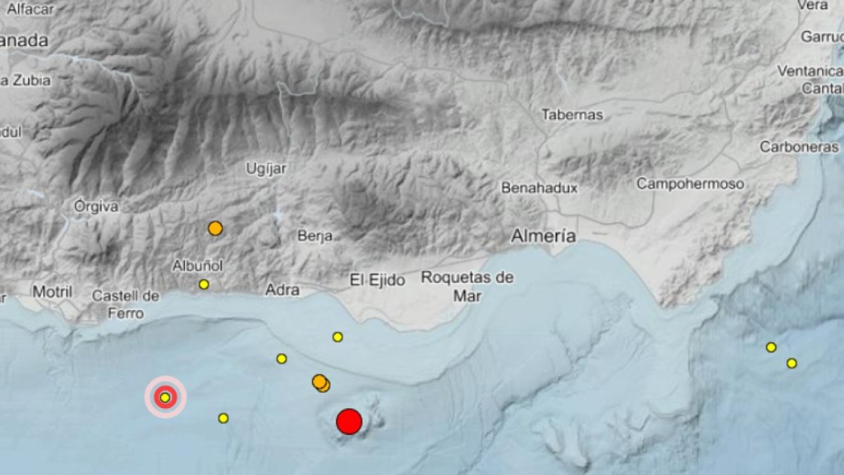 Mapa del Instituto Geográfico Nacional con las réplicas registradas la pasada madrugada.