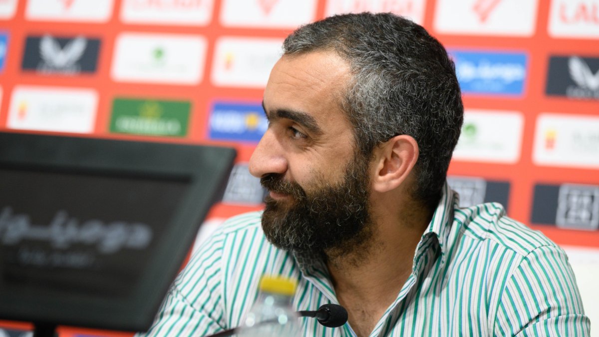 Mohamed El Assy volvió a hablar a la afición del Almería gracias a su intervención en la Cadena SER.