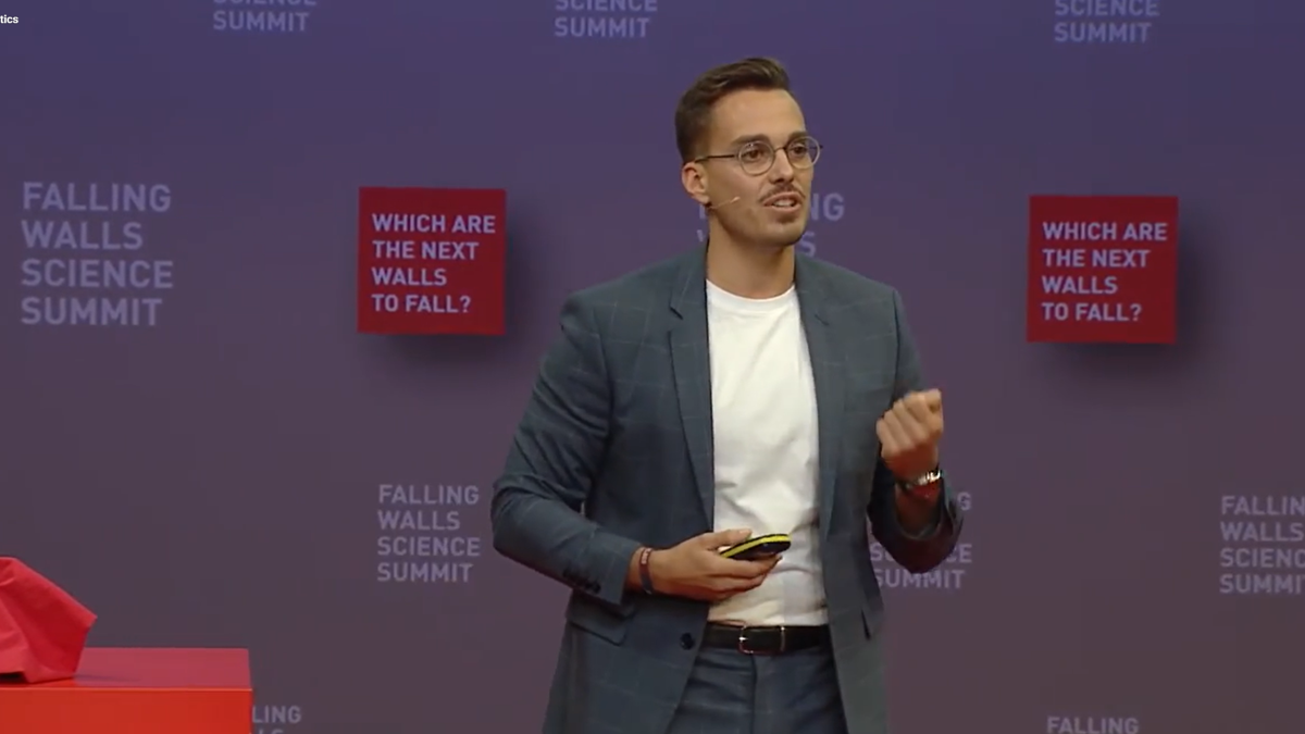 Borja Martínez Téllez en la Conferencia 'Falling Walls'