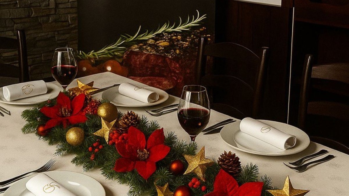 El espíritu de diciembre ya se sirve en Entrefinos. Buena mesa, buen ambiente y sabor a Navidad.