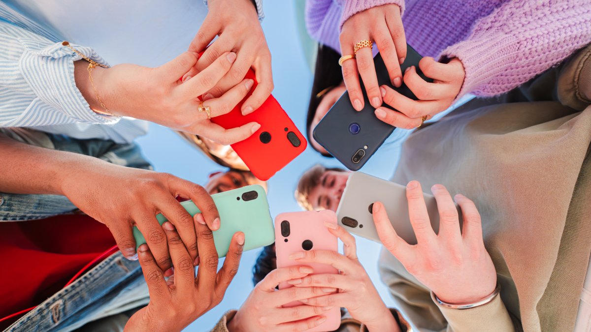 El 017 es una solución rápida y eficaz cuando te encuentras vulnerable en internet.