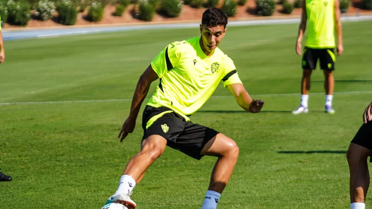 Quintanilla empezaba la pretemporada como rojiblanco y será rival.