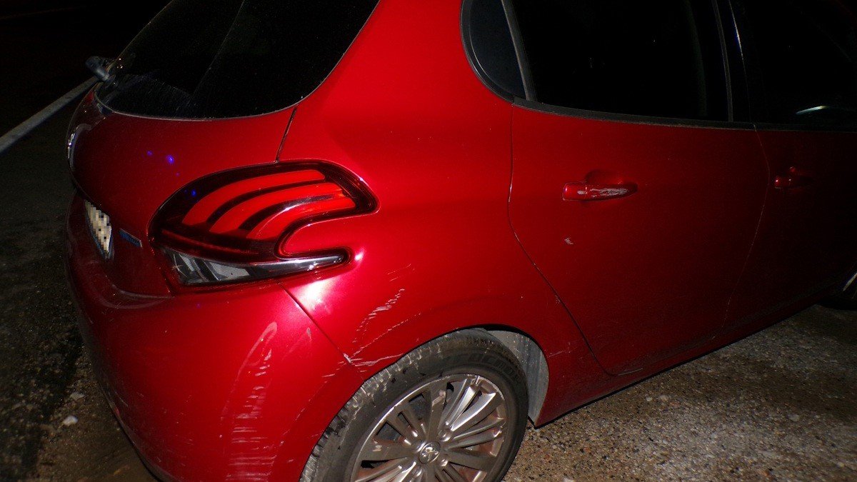 Uno de los coches implicados en el accidente de tráfico en el camí Salard de Palma.