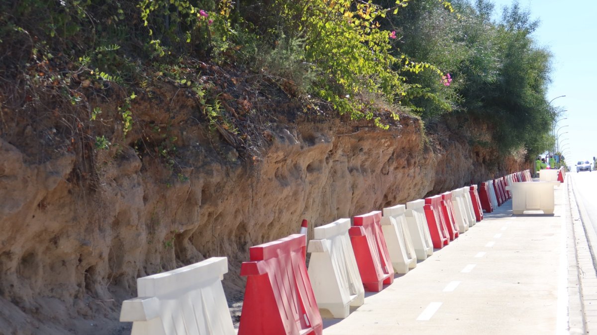 Obras en el carril bici de Vera.