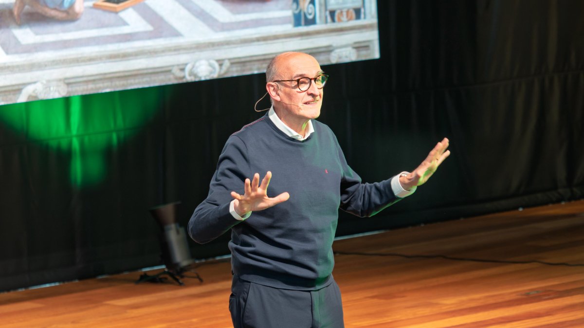 UNICA Bienestar trae a Almería el management humanista de Xavier Marcet