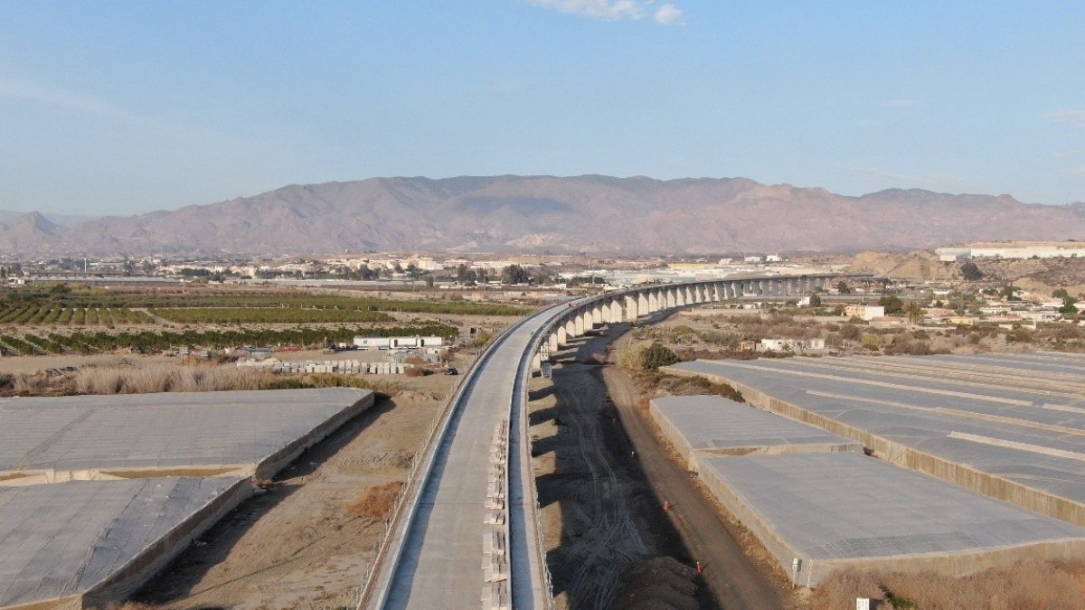 Obras del AVE entre Almería y Murcia.
