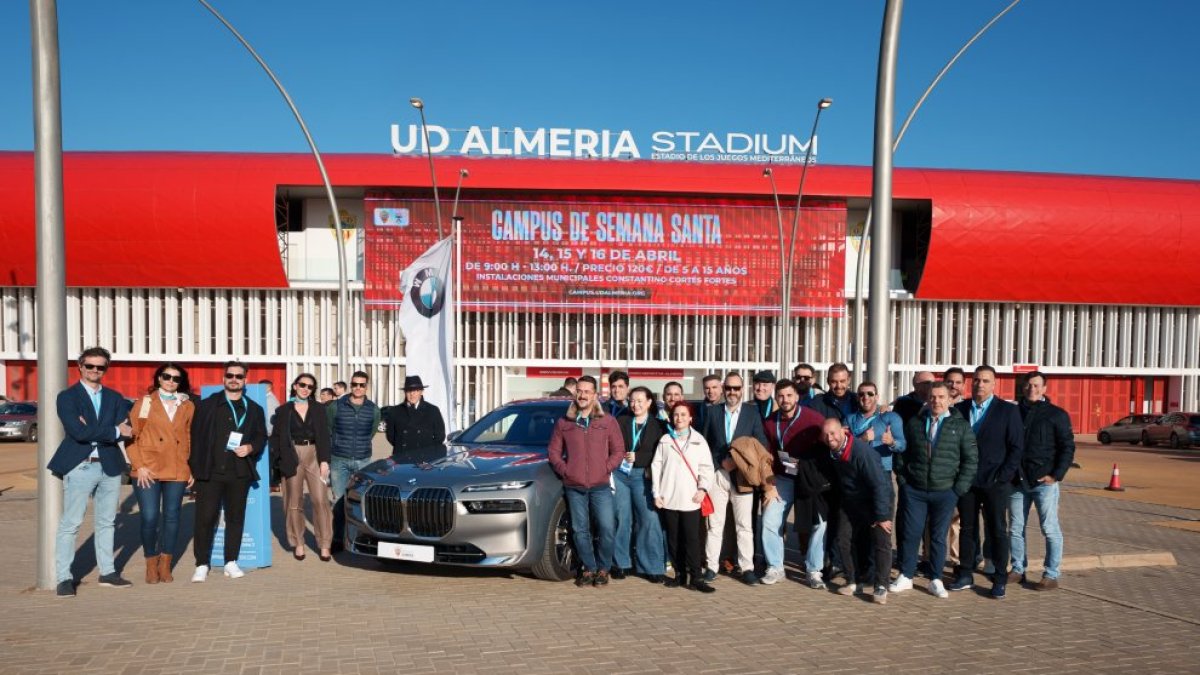 Una de las salidas del Club fue al palco de la UDA.