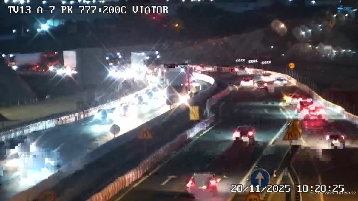 Las cámaras de la DGT captan las retenciones en la A-7 en sentido Murcia.