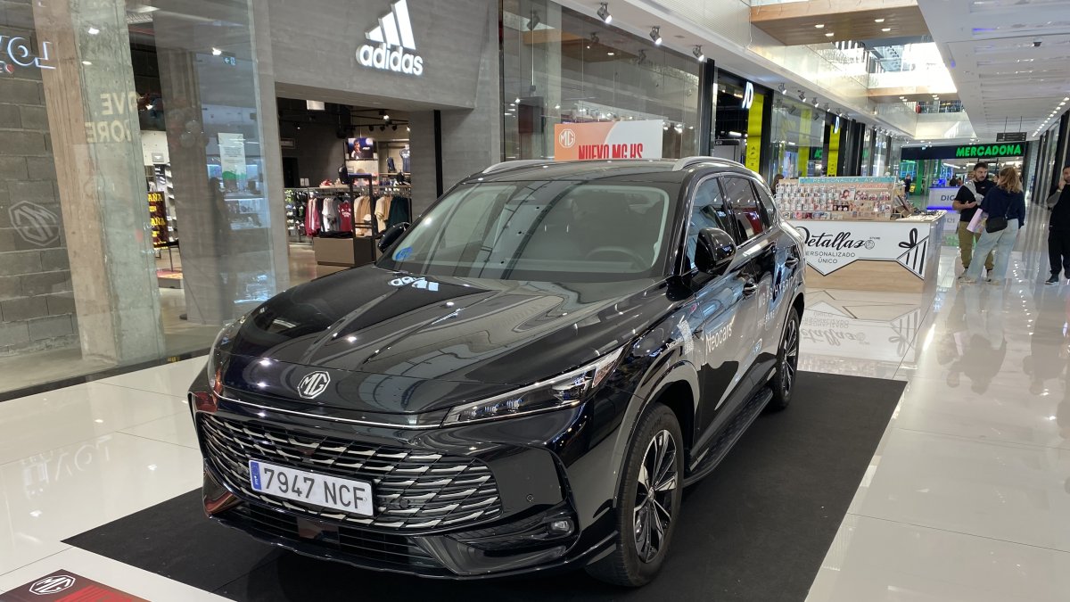 Imagen del modelo en el interior del Centro Comercial