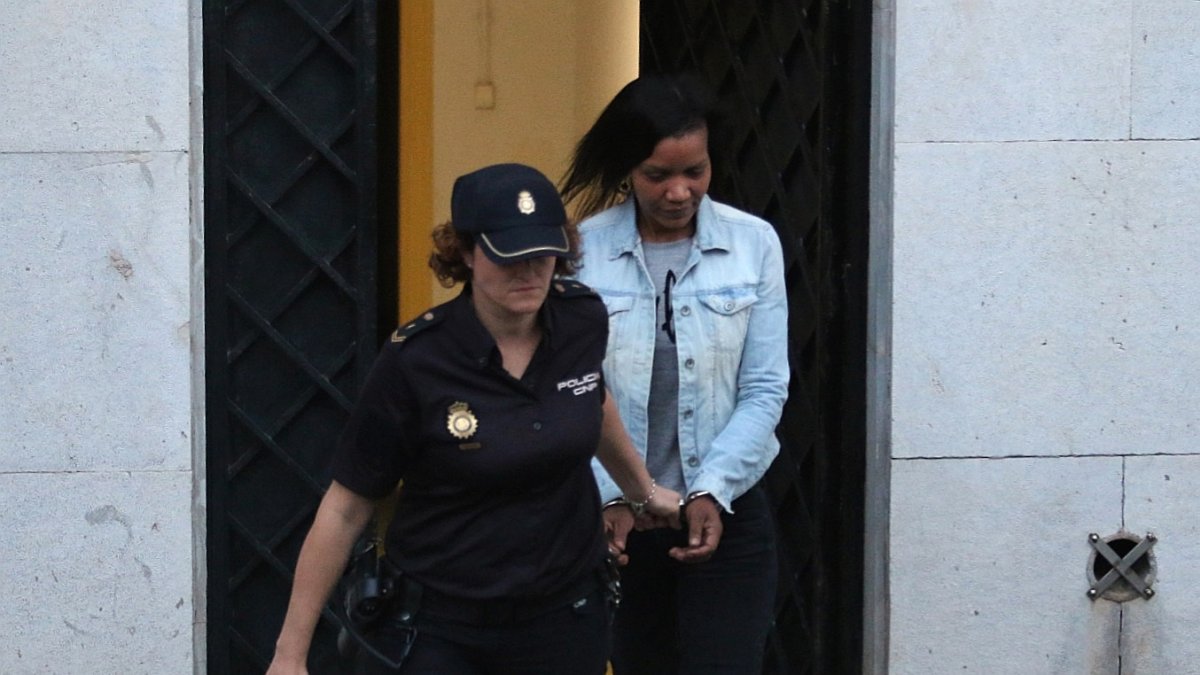 Archivo - Salida de Ana Julia Quezada, despues de escuchar el veredicto de culpabilidad. Imagen de archivo.