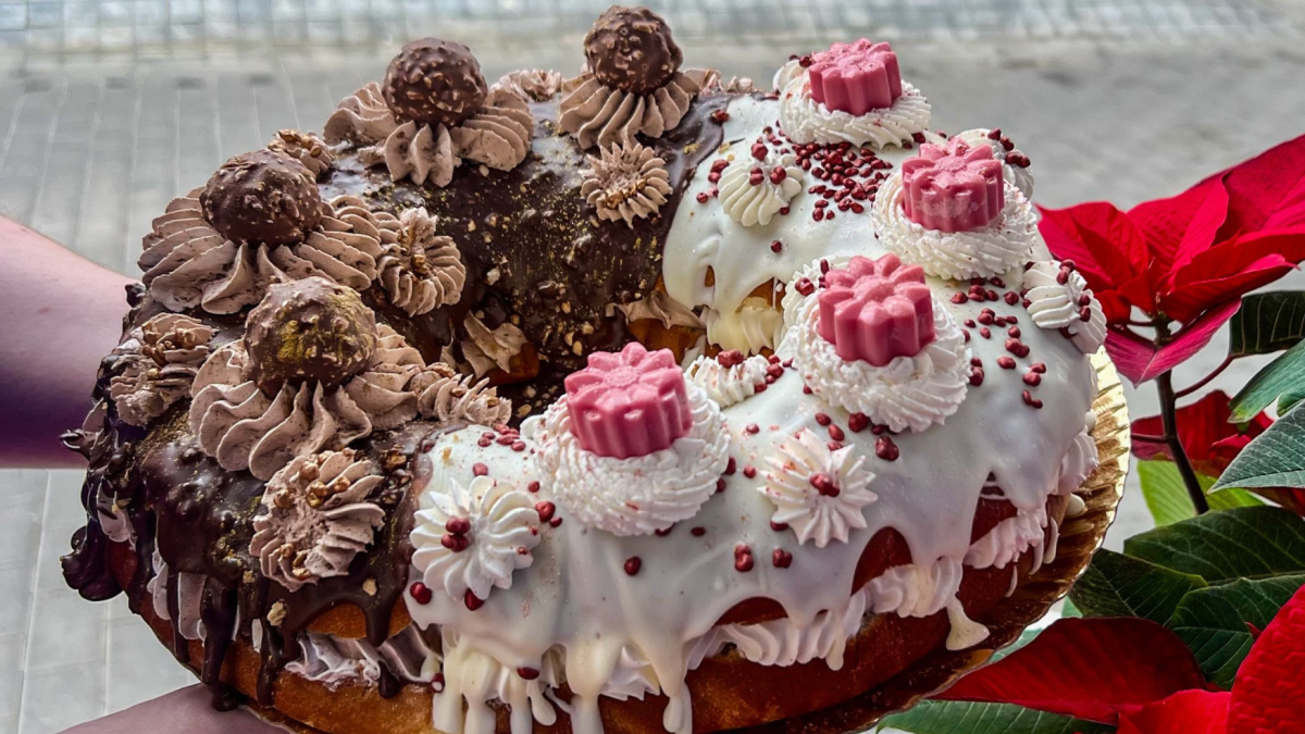 Un roscón de ferrero y cheese cake de La Tita Rita.