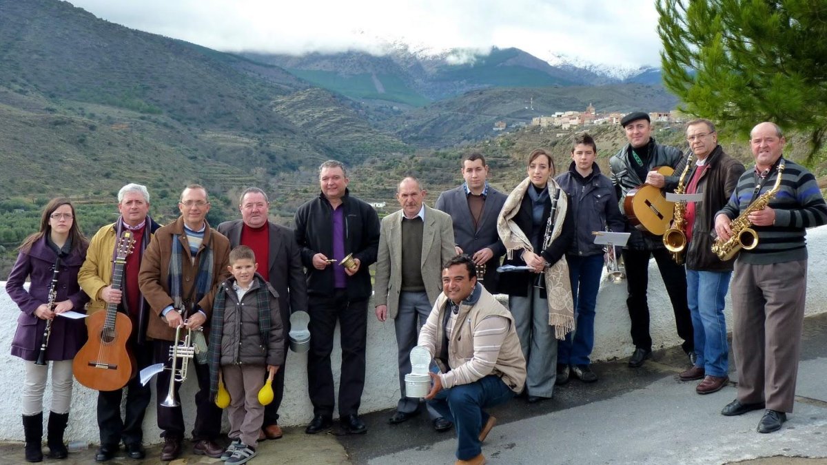 La cuadrilla del Baile de Ánimas de Abla.