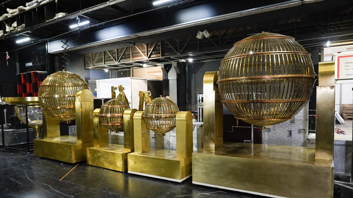 Los bombos del sorteo extraordinario de Navidad de este 2025