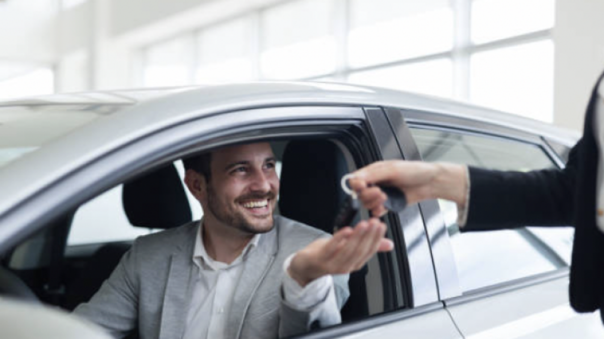 El renting de vehículos se consolida en Almería como una alternativa cómoda y predecible para conductores particulares y profesionales.