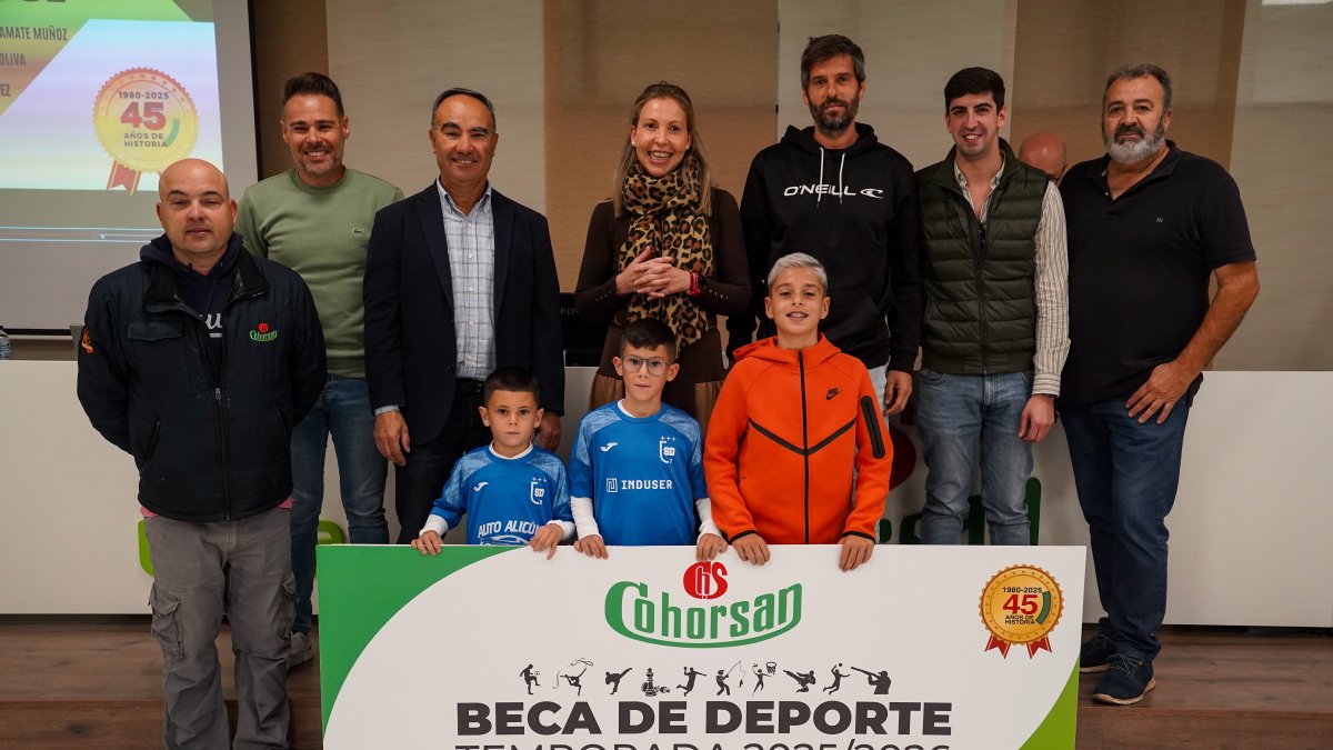 Entrega de becas deportivas de Cohorsan, que refuerzan la promoción del deporte entre los socios de la cooperativa.