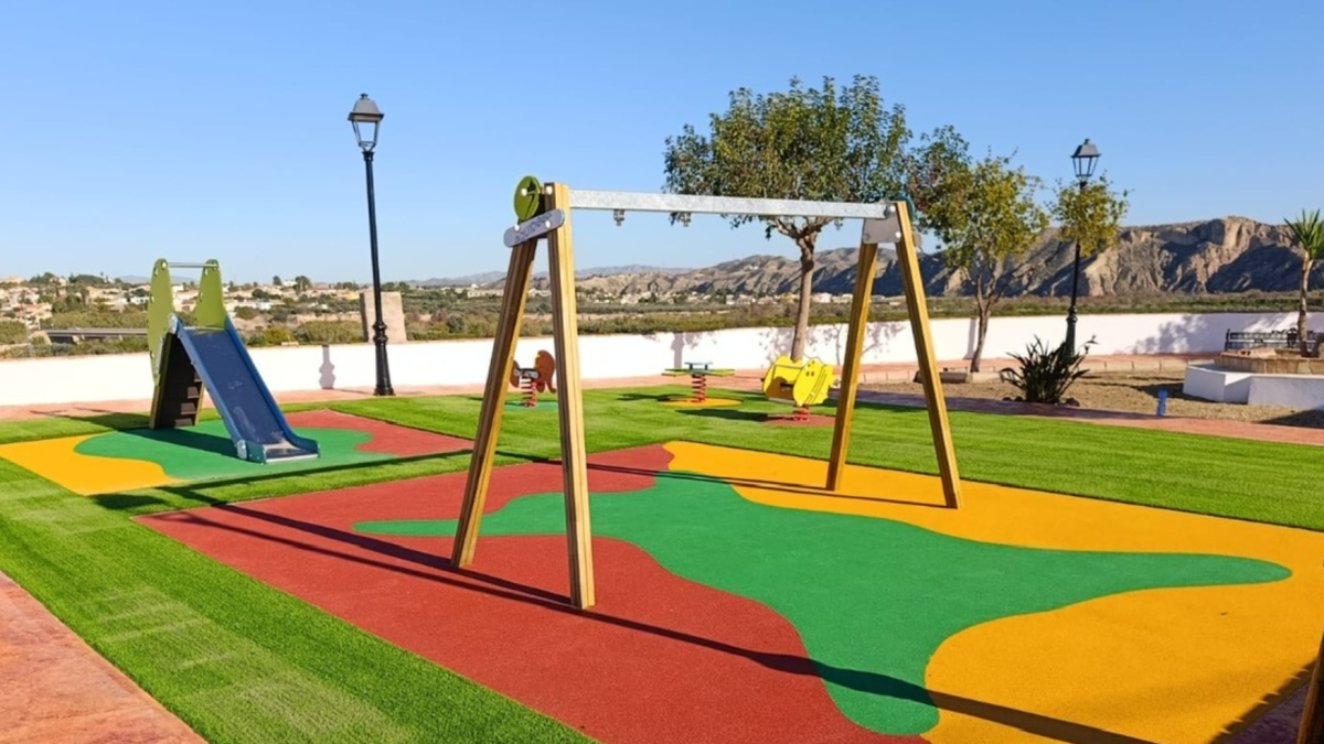 El recientemente reformado parque de La Cinta.