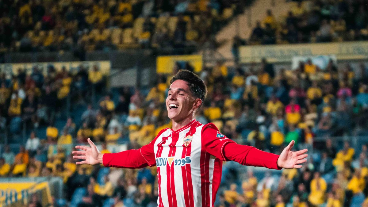 Sergio Arribas celebrando su gol en Gran Canaria a la UD Las Palmas.