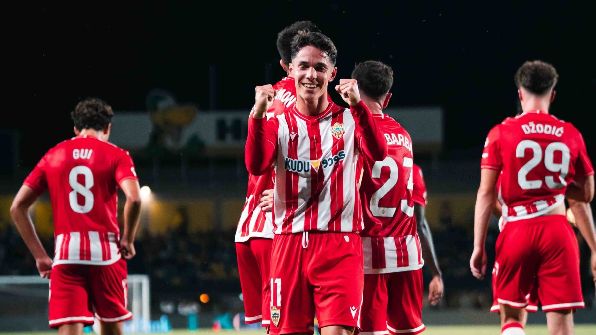 Es la estrella del Almería y su futuro siempre es noticia en el club que preside Mohammed Al-Khereiji.