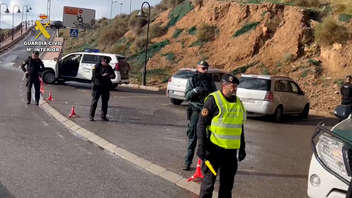 Imagen de archivo de un control de la Guardia Civil en Aguadulce. 