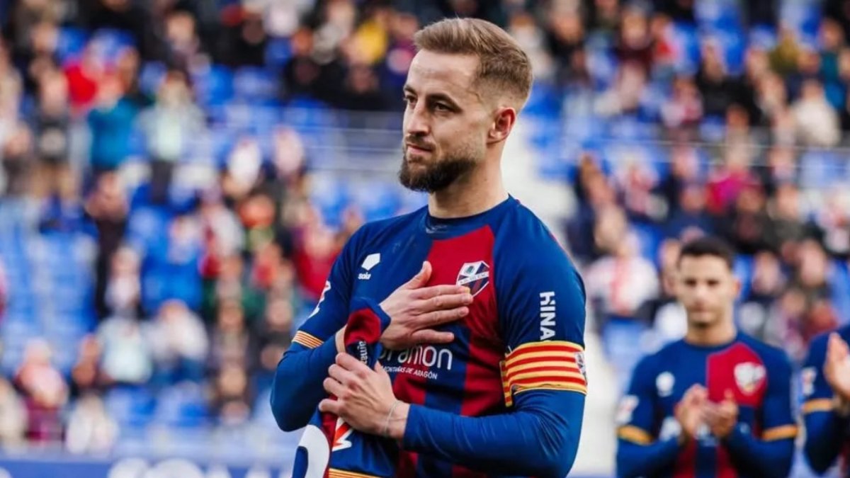 Jorge Pulido desea poner punto y final a su etapa en Huesca y venirse en este mes de enero a Almería.