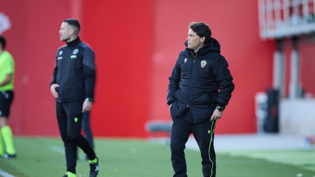 El entrenador del Almería lo deja todo para el final y puede ser un grave error.