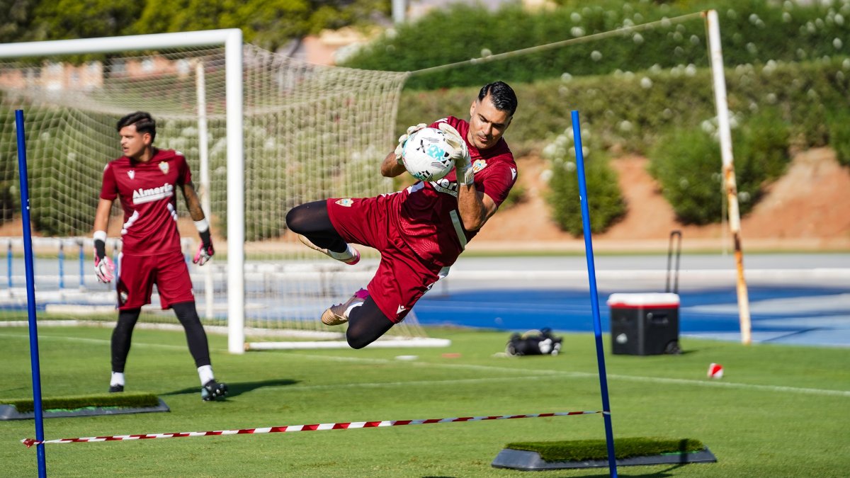 Un portero de Primera División con las ideas muy claras dentro y fuera del terreno de juego.