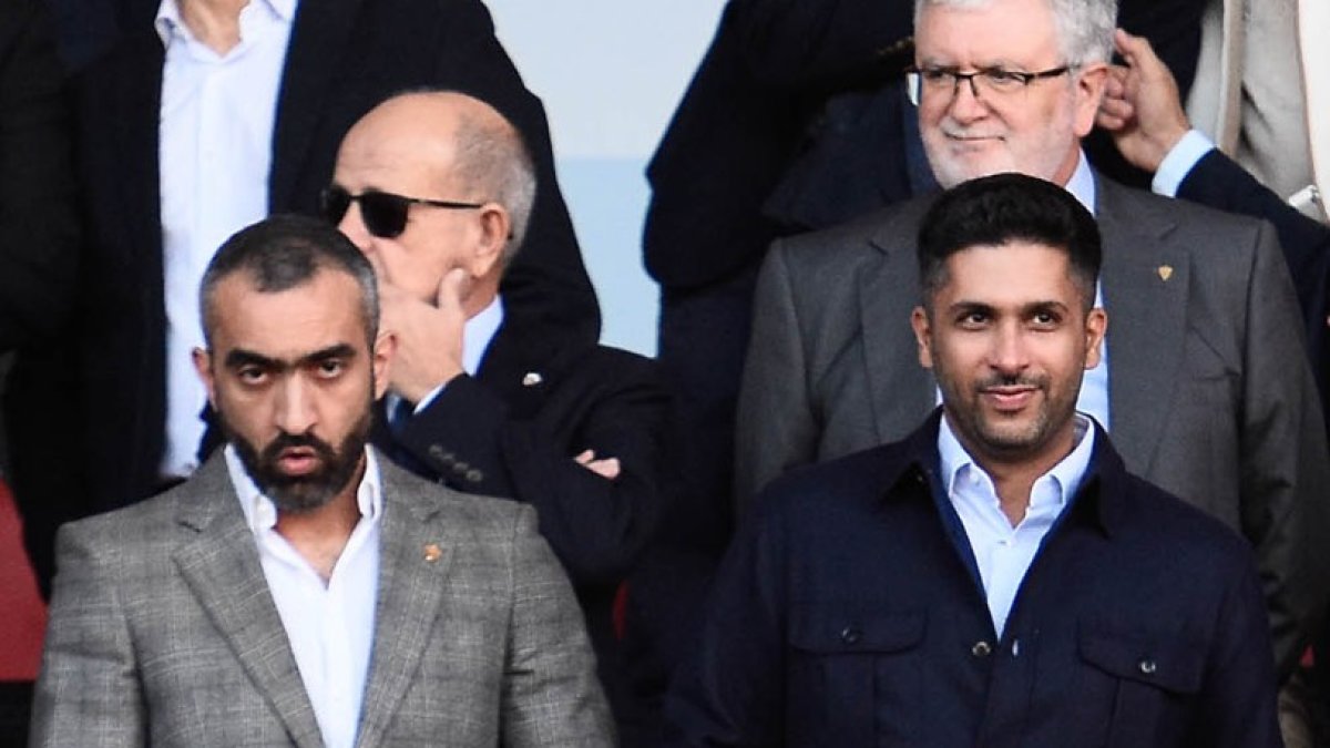 Mohamed El Assy y Mohammed Al-Khereiji asisten a la caída del Almería.