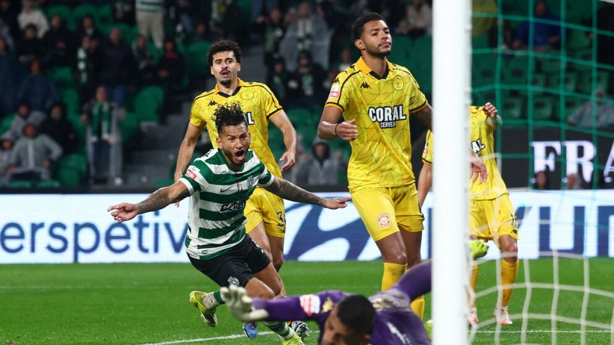 Luis Suárez celebrando en el José Alvalade una nueva victoria con Sporting.