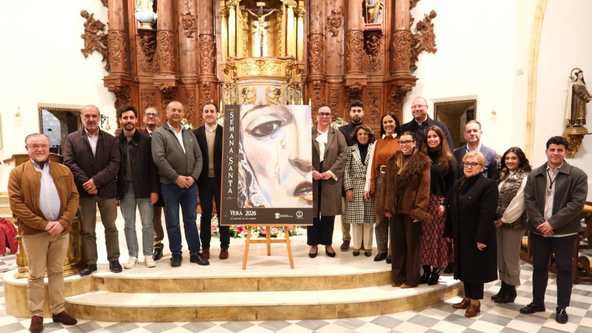 Presentación del cartel anunciador de la Semana Santa de Vera 2026.