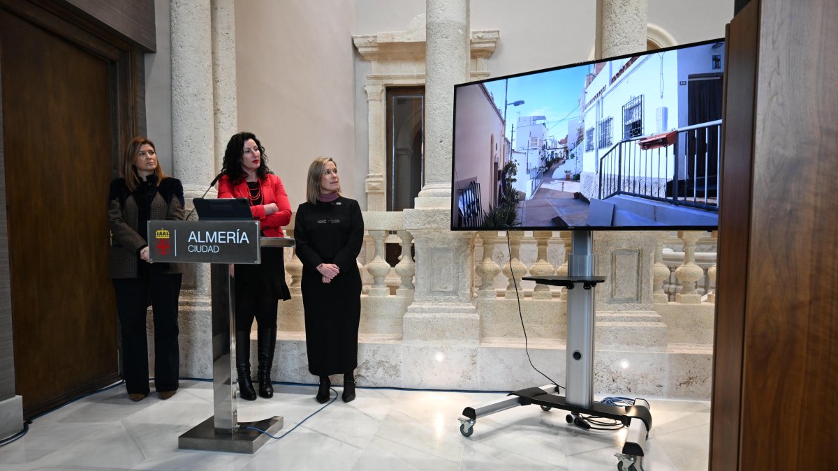Presentación del plan en el Ayuntamiento de la capital