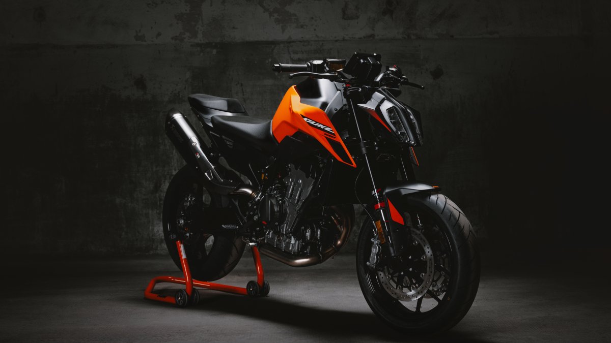 Los modelos Duke y SMC de 125 y 390 cc, recibiran un sofisticado cambio rápido Quickshifter de regalo.