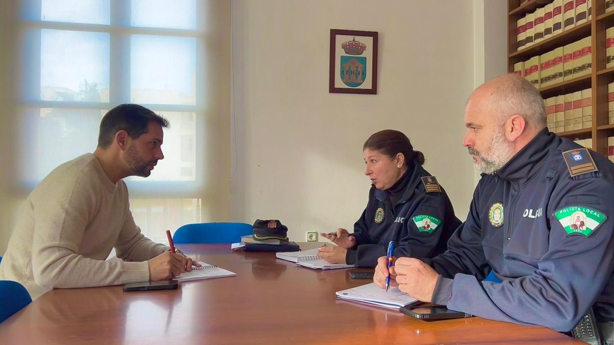 La Policía Local de Adra refuerza la seguridad vial con más de 110 controles preventivos durante 2025.