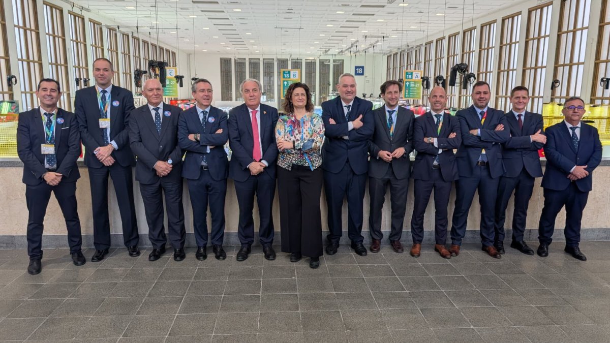 Cajamar hace su tradicional foto de familia en la Fruit Logistica de Berlín.