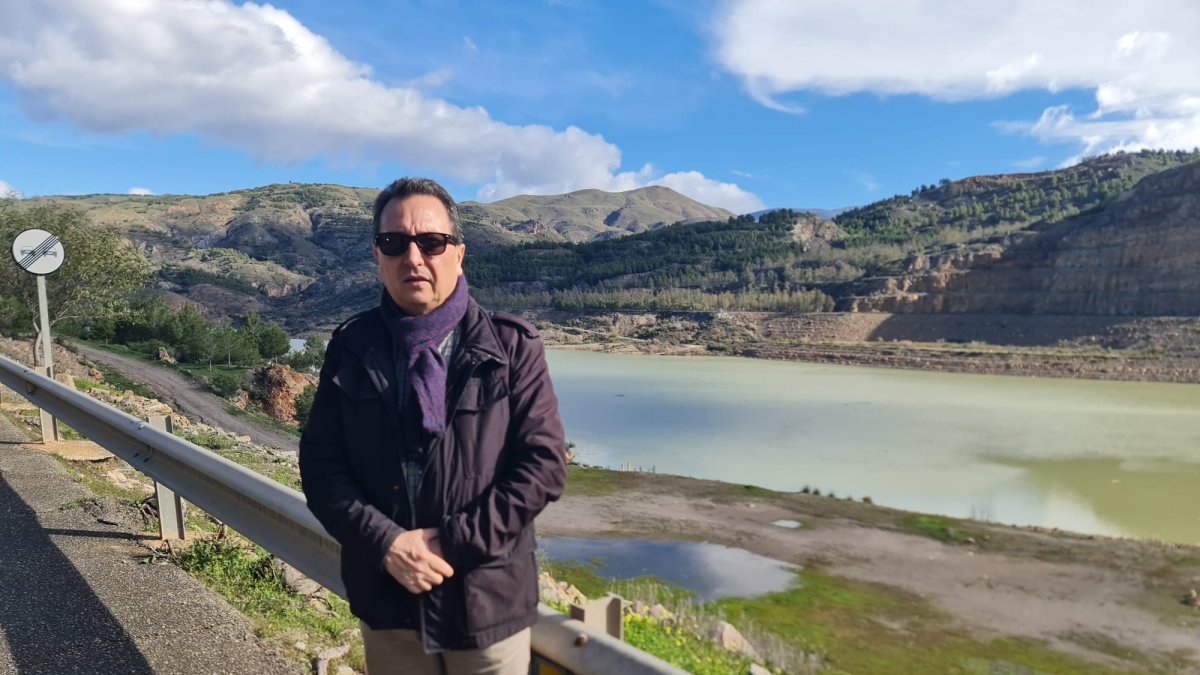 José Antonio Fernández en el embalse Negratín