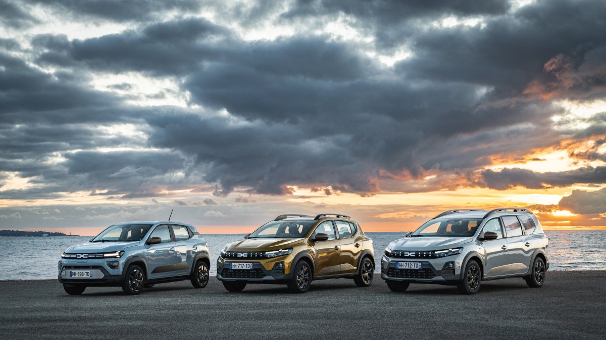 Sandero, Sandero Stepway y Jogger son los primeros modelos de la marca en adoptar una nueva firma luminosa.