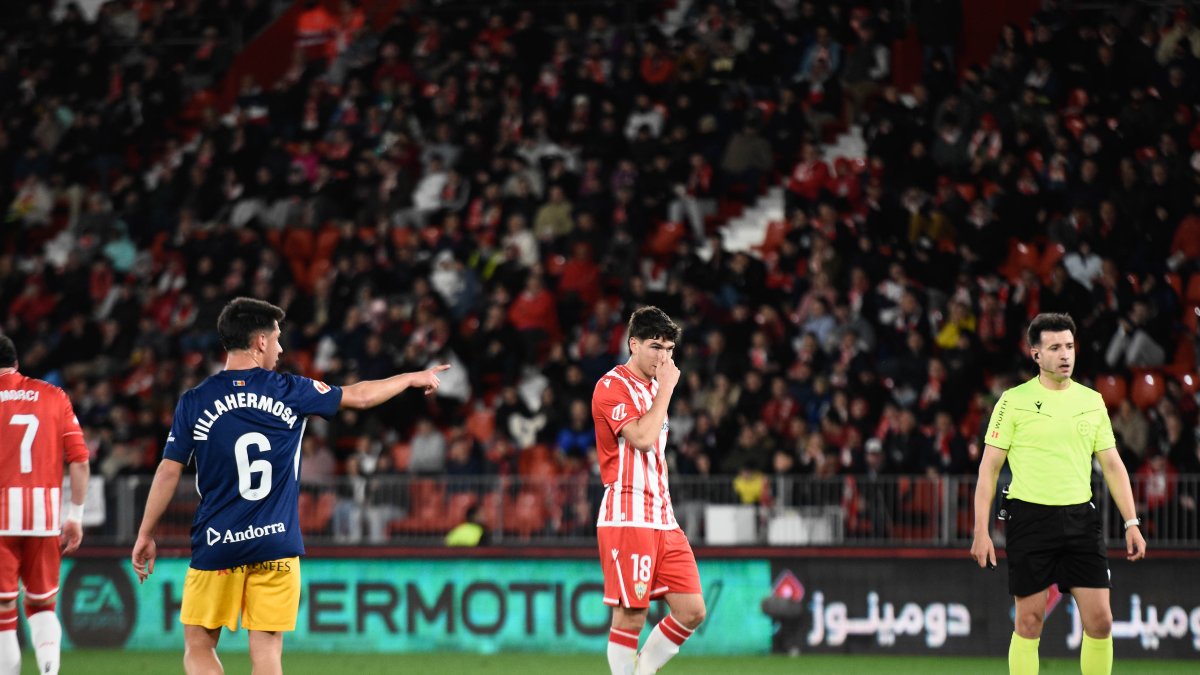 Villahermosa es un futbolista maduro para liderar un equipo.