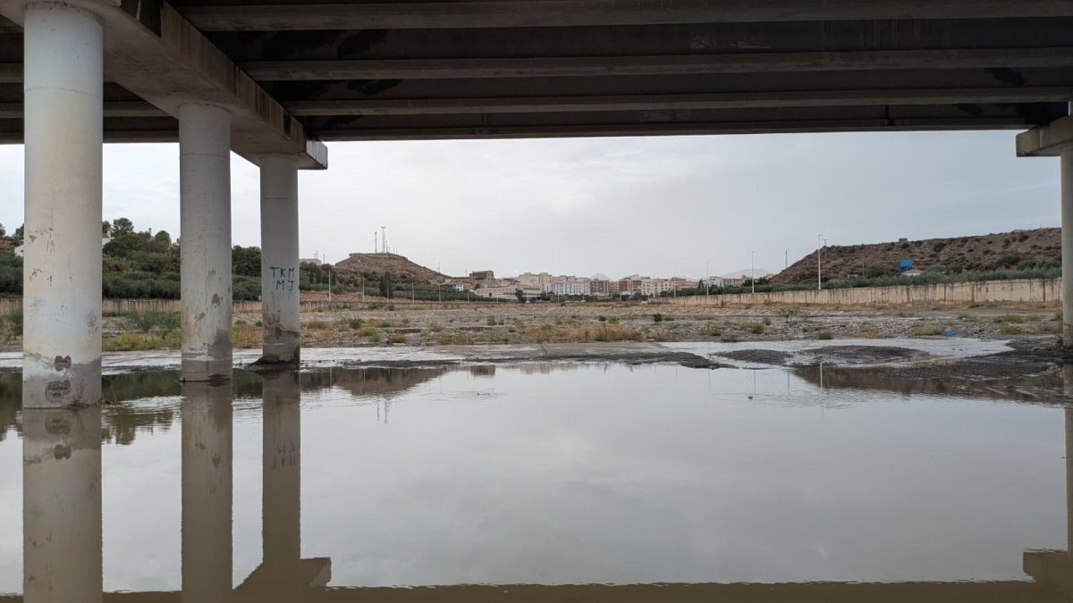 Una rambla de Albox tras las intensas lluvias