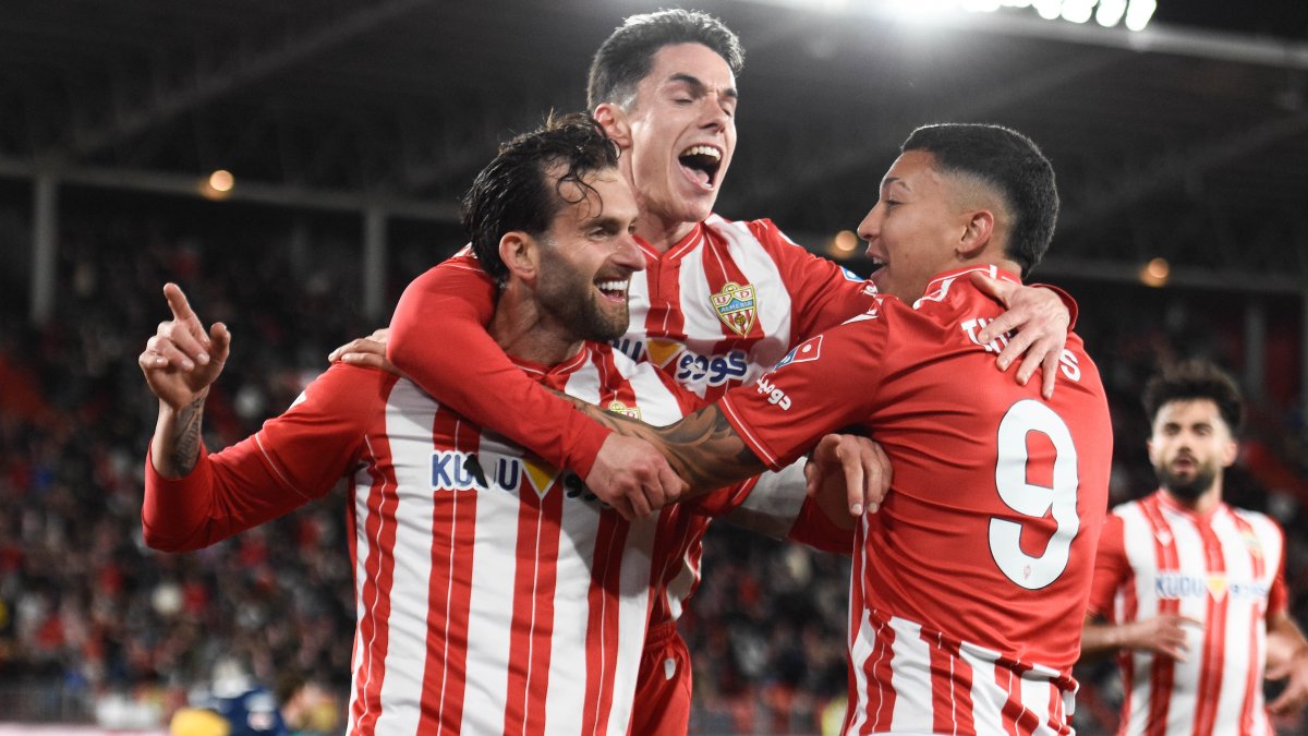 El Almería no se cansa de celebrar goles: van 50.