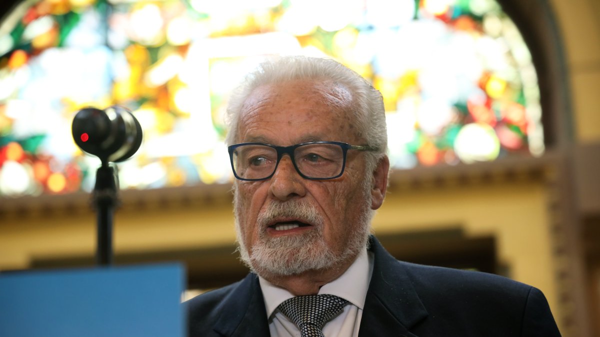 Jesús Maeztu entrega este martes otro premio a estudiantes del IES de Benahaduz
Álex Zea / Europa Press
12/1/2026