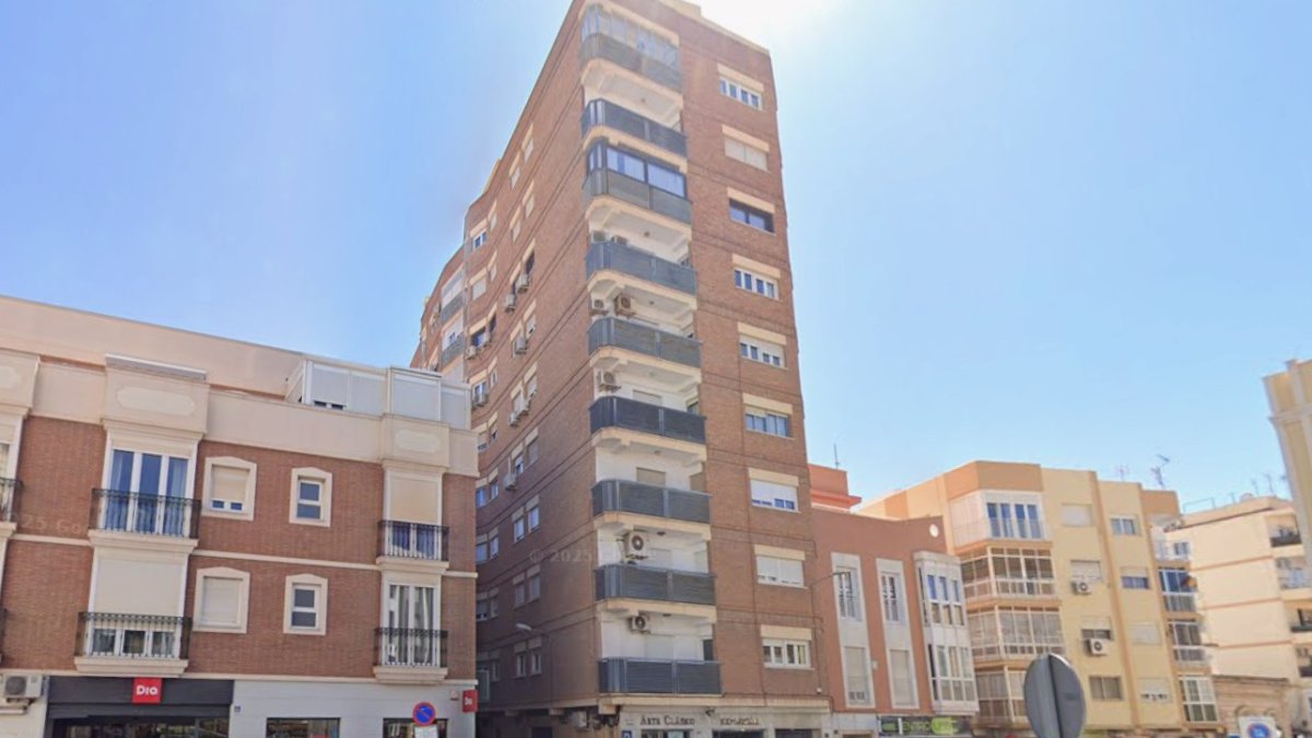 El suceso tuvo lugar en el número 80 de la calle Granada.