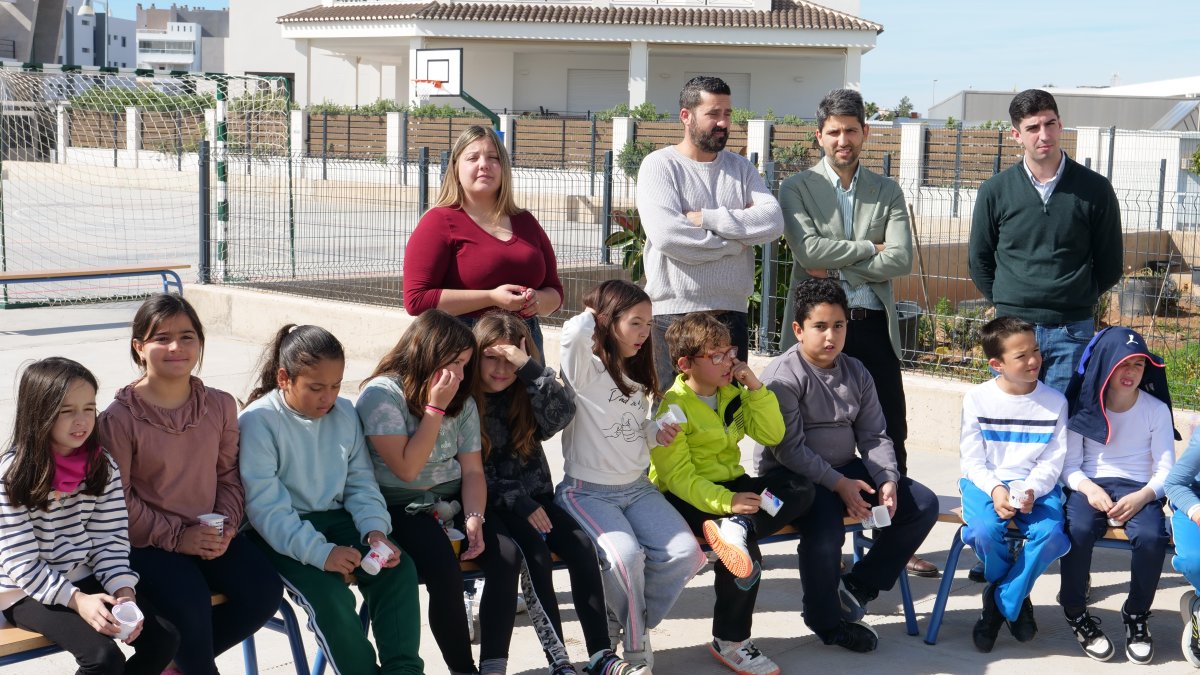 Desarrollo del programa 'Cultivando Inclusión' en el CEIP Bahía de Almerimar