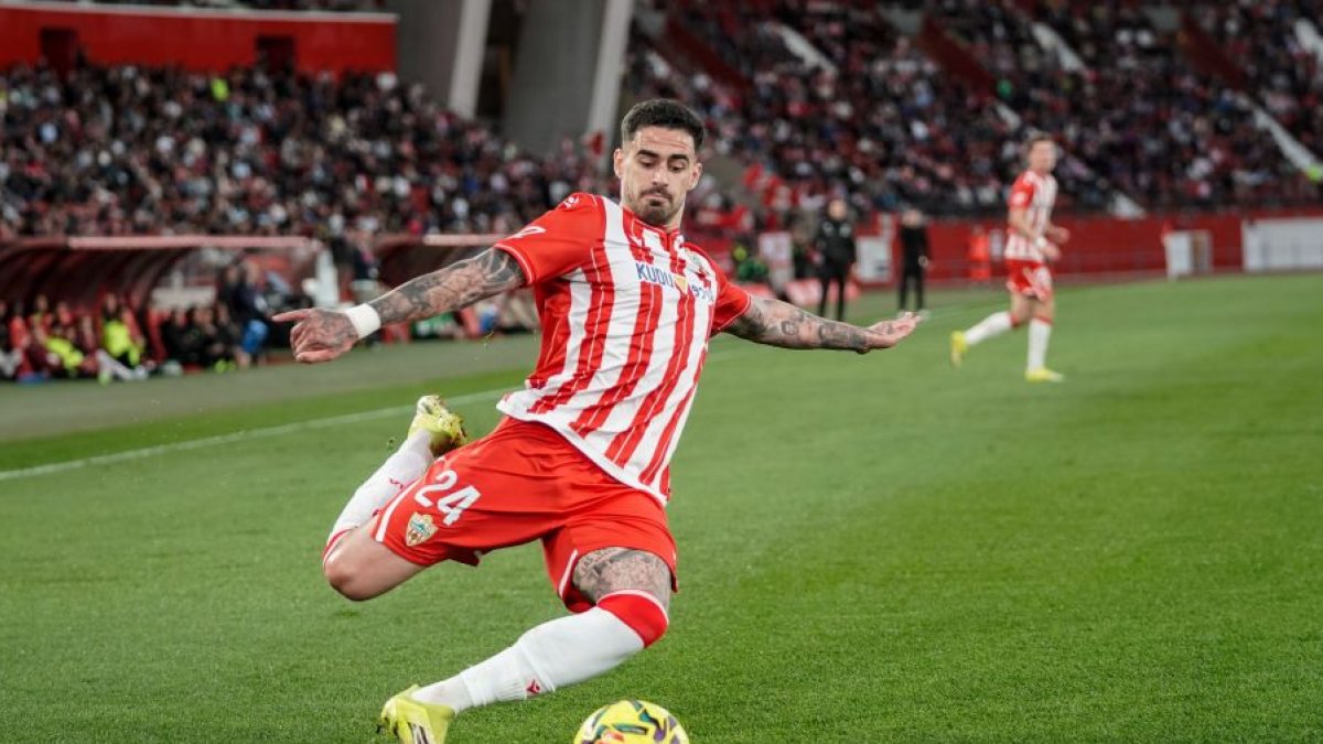 Miguel de la Fuente durante el Almería-Córdoba.