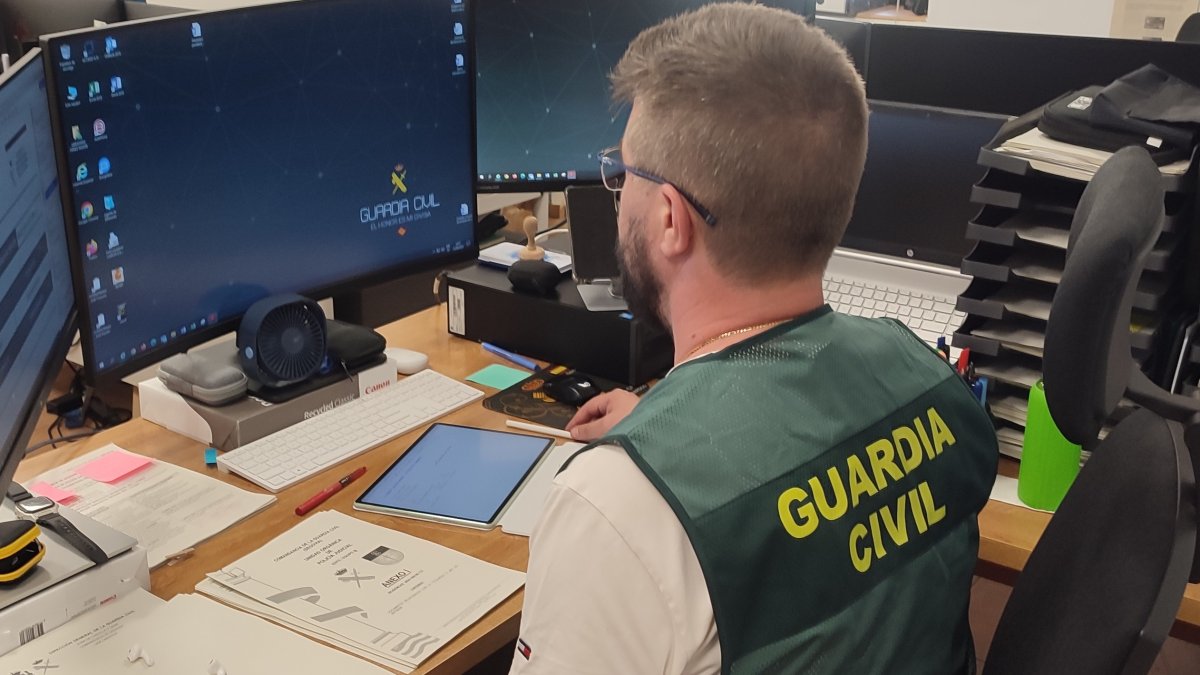 Los dos fraudes de Berja han sido denunciados ante la Guardia Civil.

REMITIDA / HANDOUT por GUARDIA CIVIL
Fotografía remitida a medios de comunicación exclusivamente para ilustrar la noticia a la que hace referencia la imagen, y citando la procedencia de la imagen en la firma
13/8/2025