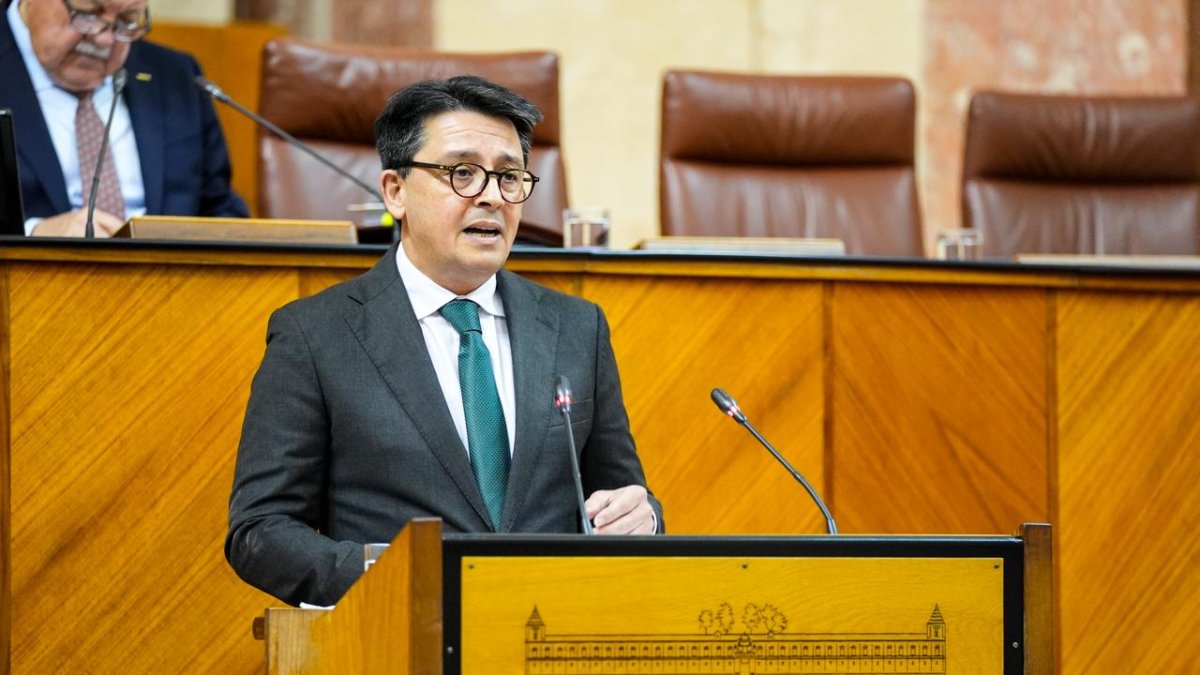 Manuel Guamán en el Parlamento de Andalucía