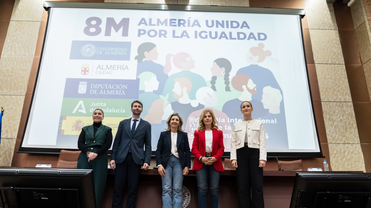 Presentación oficial.