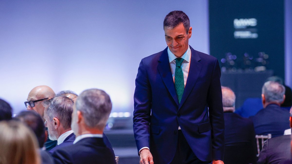 El presidente del Gobierno, Pedro Sánchez, durante la cena oficial de inauguración del Mobile World Congress (MWC) Barcelona 2026, en el Museu Nacional d'Art de Catalunya, a 1 de marzo de 2026, en Barcelona, Catalunya (España).