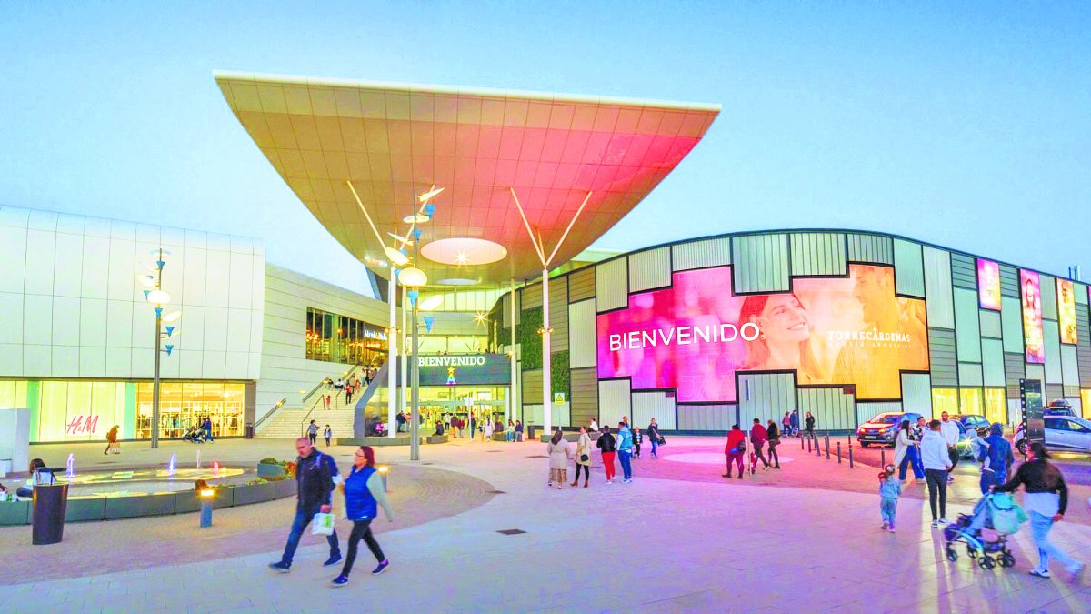 Imagen panorámica del Centro Comercial Torrecárdenas.